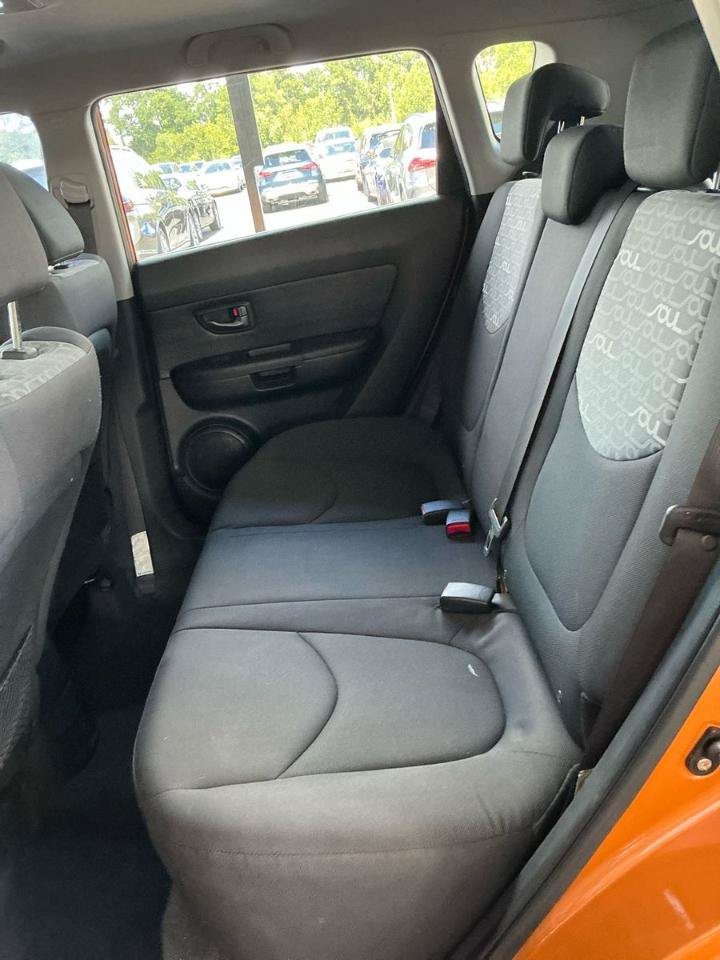 Used 2010 Kia Soul + w/ Ignition Special Edition Pkg FWD image 12