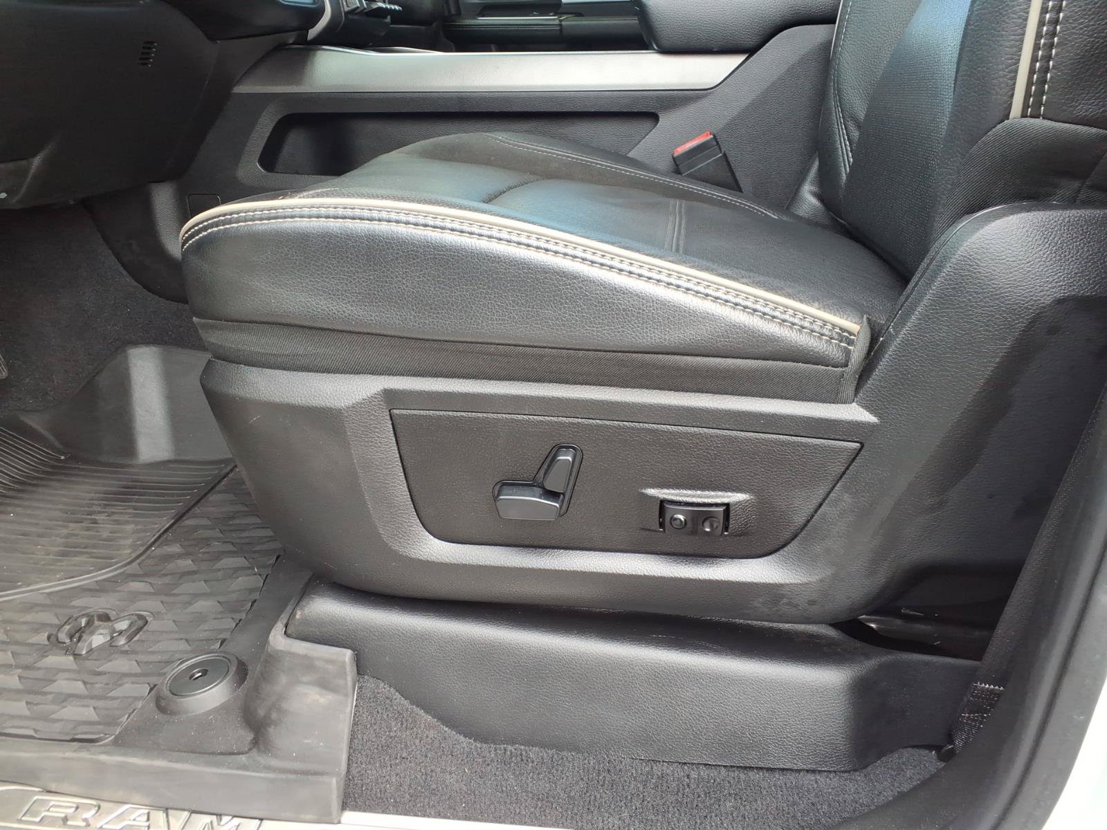 Used 2020 RAM 3500 Laramie AWD/4WD image 23