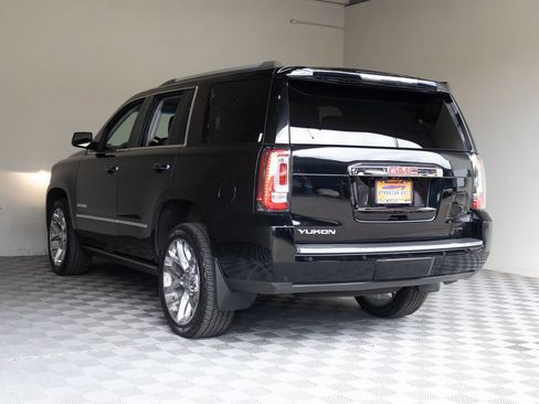Used 2020 GMC Yukon Denali w/ Denali Ultimate Package AWD/4WD image 15