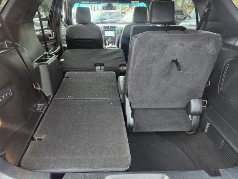 Used 2018 Ford Explorer Platinum AWD/4WD image 36