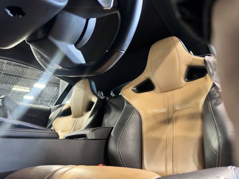 Used 2016 Jaguar F-TYPE R image 13