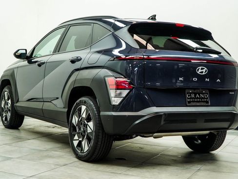 Used 2025 Hyundai Kona SEL image 11