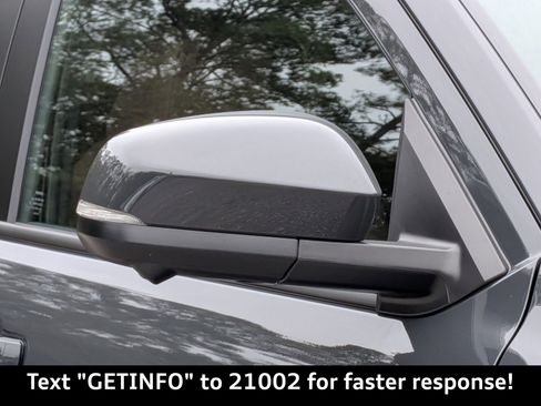 Used 2025 Toyota 4Runner Limited image 12