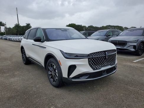 New 2026 Lincoln Nautilus Premier AWD/4WD image 29