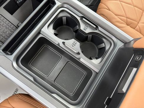 New 2026 Ford F250 Lariat w/ Black Appearance Package image 68