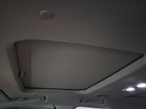 Used 2019 Chevrolet Traverse Premier w/ Redline Edition FWD image 14