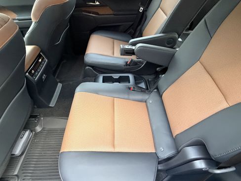 Used 2026 Lexus GX 550 AWD/4WD image 31