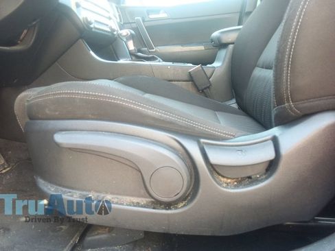 Used 2021 Kia Sportage LX FWD image 22