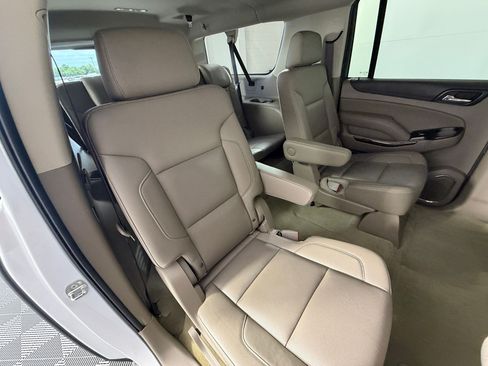 Used 2017 GMC Yukon XL SLT w/ Open Road Package RWD image 33