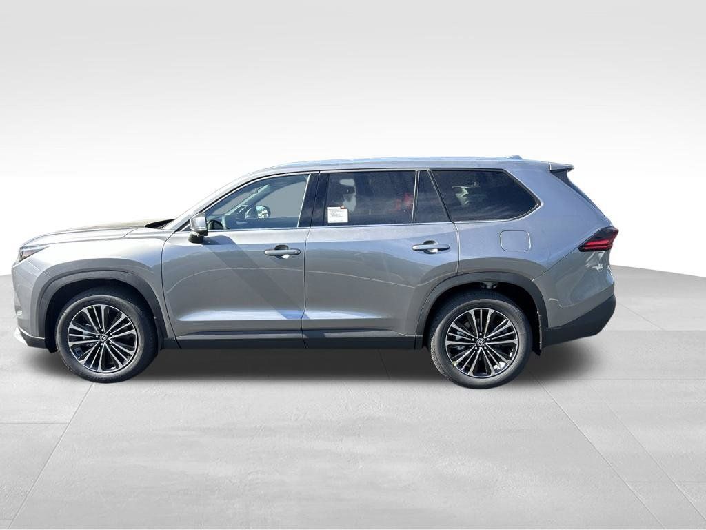 New 2026 Toyota Grand Highlander AWD Hybrid image 2