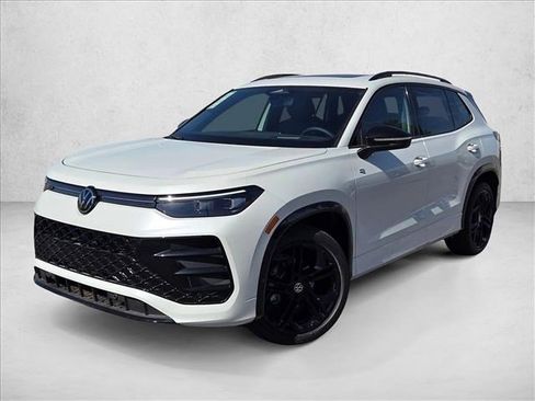 New 2026 Volkswagen Tiguan SE R-Line FWD image 1