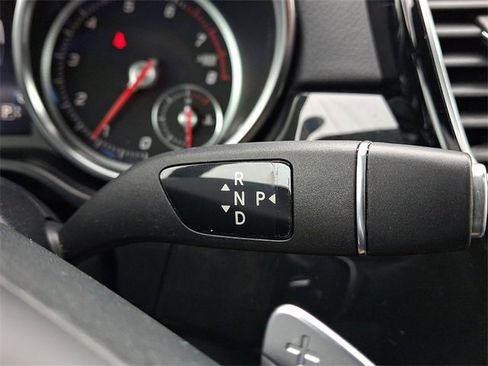 Used 2019 Mercedes-Benz GLS 550 4MATIC image 15