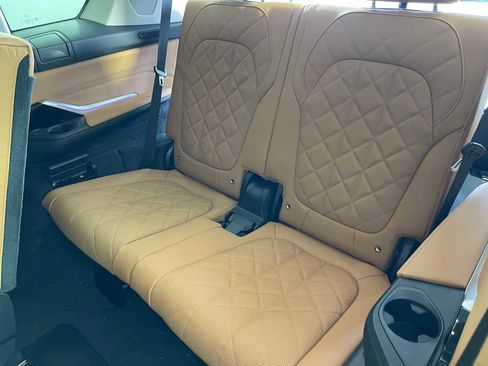 New 2026 BMW X7 xDrive40i image 33