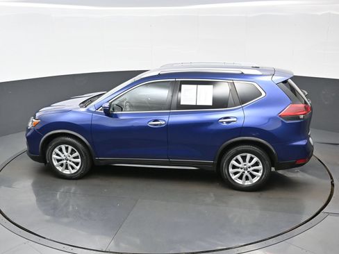 Used 2018 Nissan Rogue SV FWD image 34