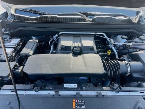 Used 2024 GMC Canyon Elevation w/ Convenience Package image 29