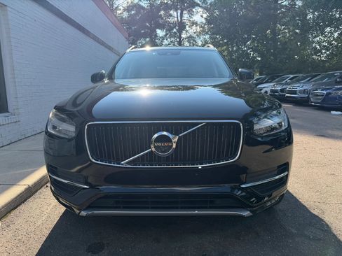 Used 2018 Volvo XC90 T6 Momentum w/ Convenience Package AWD/4WD image 3