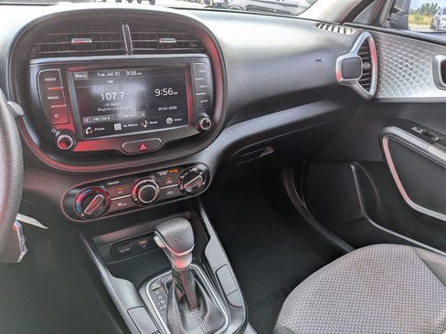 Used 2024 Kia Soul LX w/ Option Group 015 FWD image 22