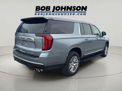 Used 2024 GMC Yukon XL Denali AWD/4WD image 8