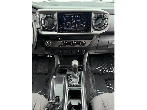 Used 2019 Toyota Tacoma TRD Sport RWD image 10