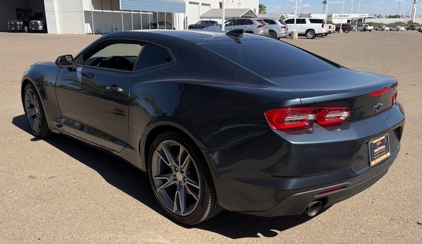 Used 2022 Chevrolet Camaro LT w/ Technology Package RWD image 6