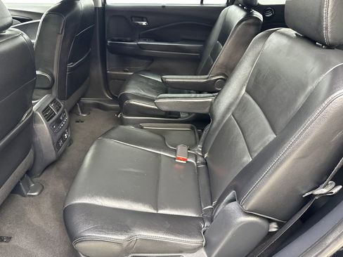 Used 2019 Honda Pilot Touring image 33