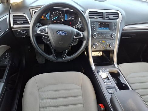 Used 2018 Ford Fusion S FWD image 12