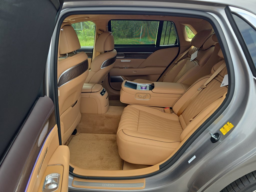 New 2026 Genesis G90 3.5T AWD/4WD image 14