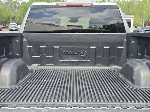 Used 2025 GMC Sierra 1500 SLT AWD/4WD image 11