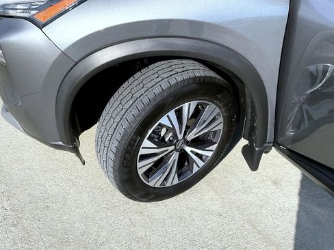 Used 2023 Nissan Rogue SV w/ SV Premium B Package image 24