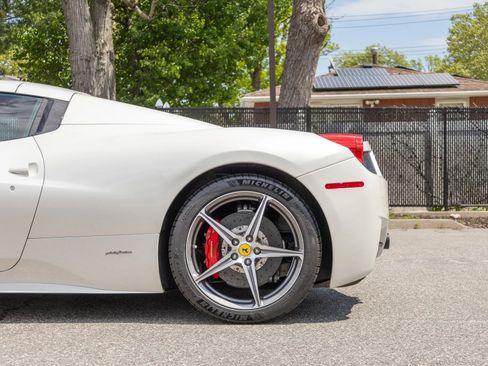 Used 2012 Ferrari 458 Spider RWD image 27