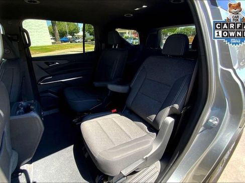 Used 2024 Chevrolet Traverse LT image 26