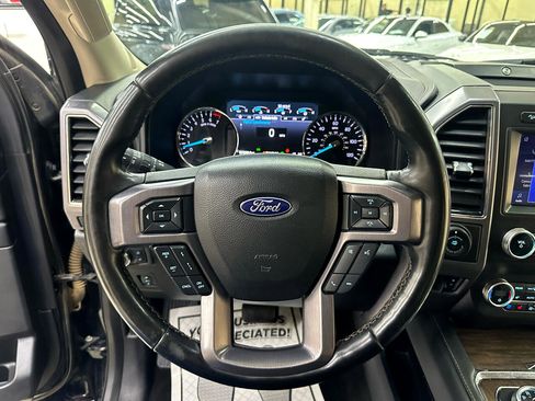 Used 2020 Ford Expedition Platinum image 25