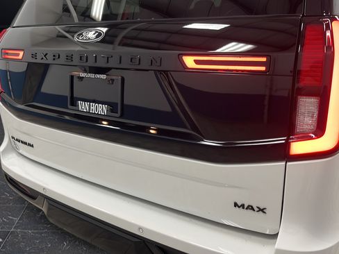 Used 2025 Ford Expedition Max Platinum w/ Stealth Performance Package AWD/4WD image 44