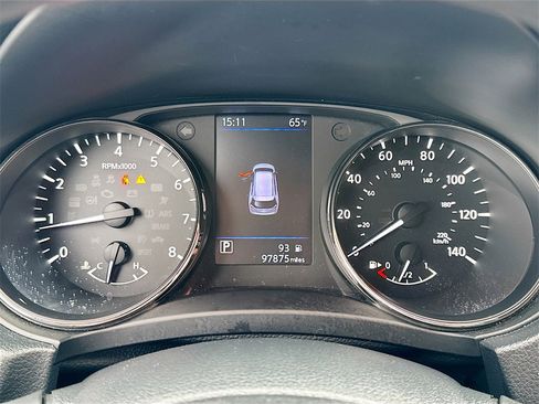 Used 2018 Nissan Rogue S image 13