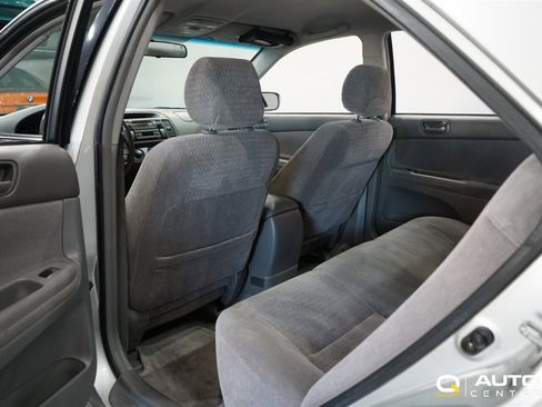 Used 2003 Toyota Camry LE image 21