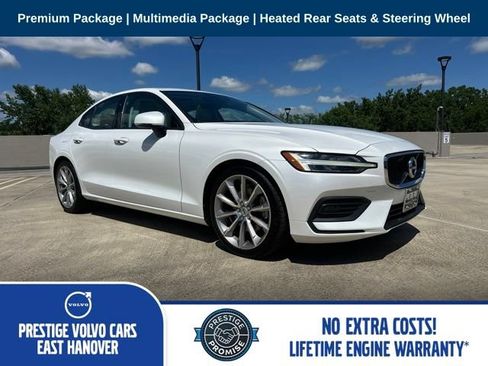 Used 2020 Volvo S60 T6 Momentum AWD/4WD image 1