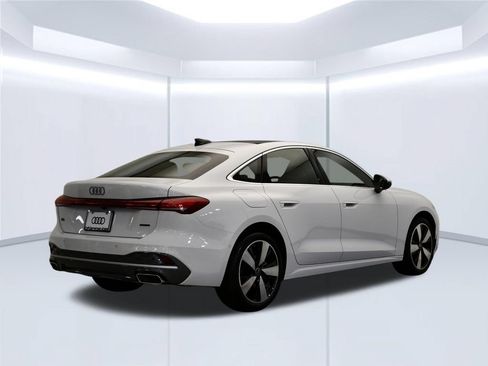 Used 2025 Audi A5 2.0T Premium Plus w/ Premium Plus AWD/4WD image 5