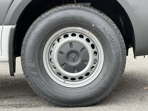 New 2026 Mercedes-Benz Sprinter 2500 image 10