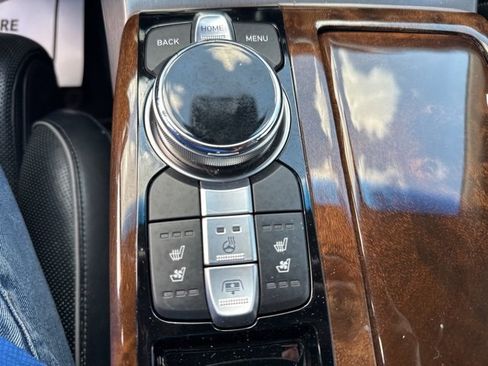 Used 2018 Genesis G90 3.3T Premium image 37