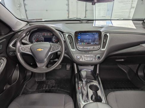 Certified 2022 Chevrolet Malibu LT FWD image 17