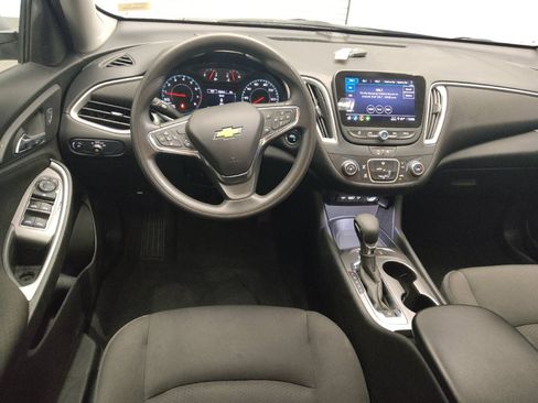 Used 2025 Chevrolet Malibu LS FWD image 22