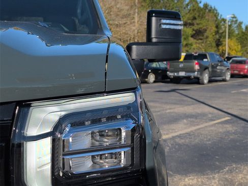 New 2026 Chevrolet Silverado 2500 ZR2 image 12