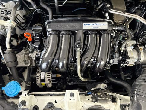 Used 2019 Honda Fit LX image 38