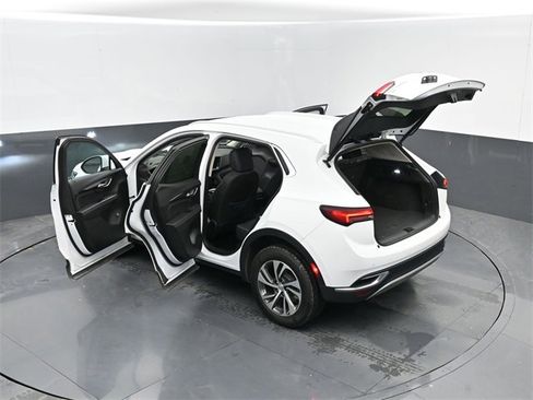 Used 2023 Buick Envision Essence image 28