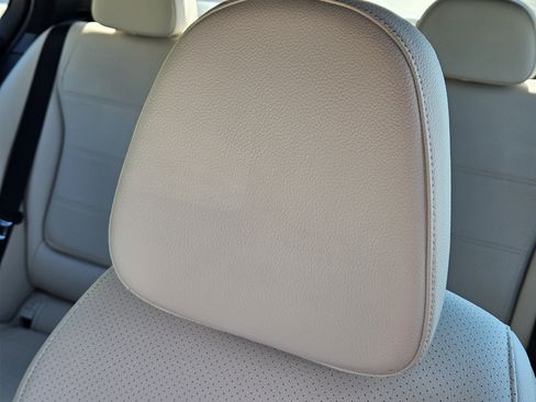 Used 2023 Mercedes-Benz C 300 Sedan image 16