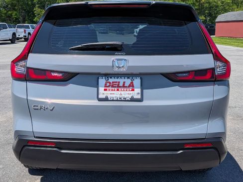 Used 2024 Honda CR-V LX image 9