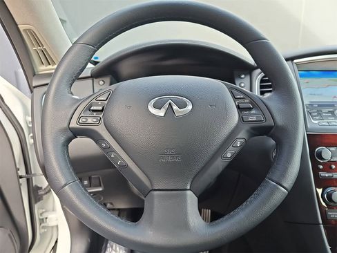 Used 2016 INFINITI QX50 AWD w/ Technology Package image 19