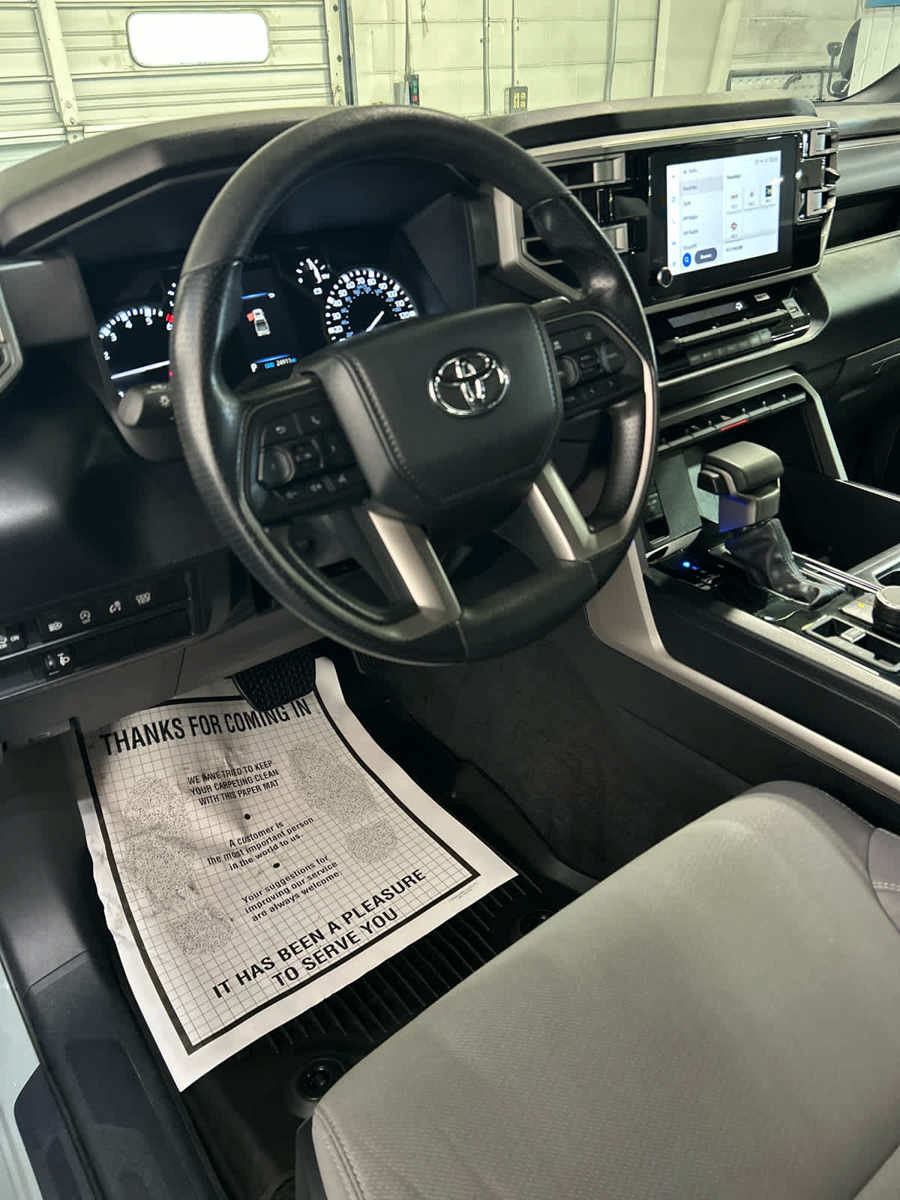 Used 2025 Toyota Tundra SR5 AWD/4WD image 10