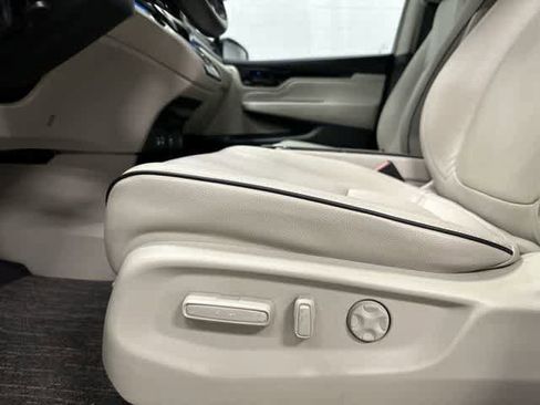 Certified 2025 Honda Odyssey Touring image 28