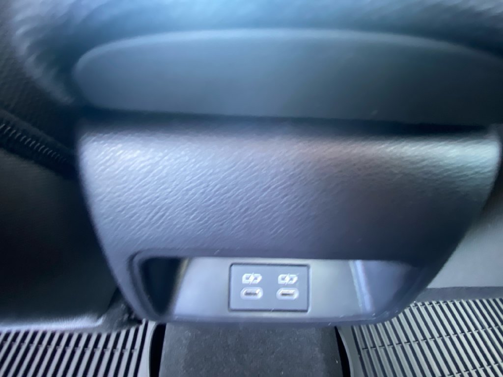 Used 2025 Toyota Corolla LE w/ LE Premium Package FWD image 28